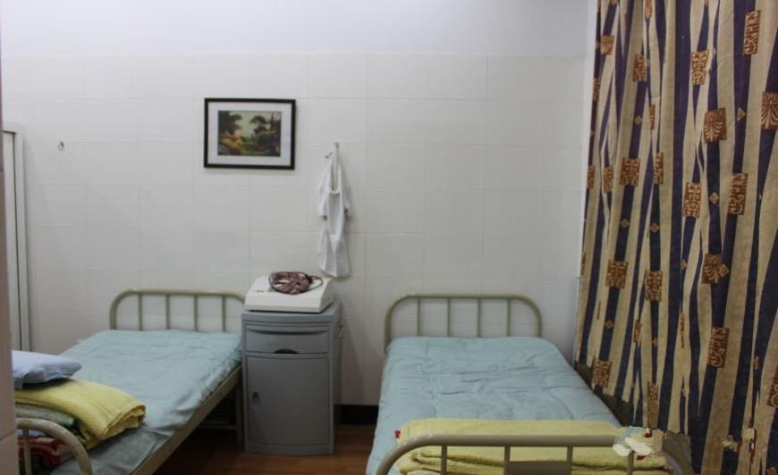 南京市玄武區(qū)玄武門社區(qū)老年康復護理院