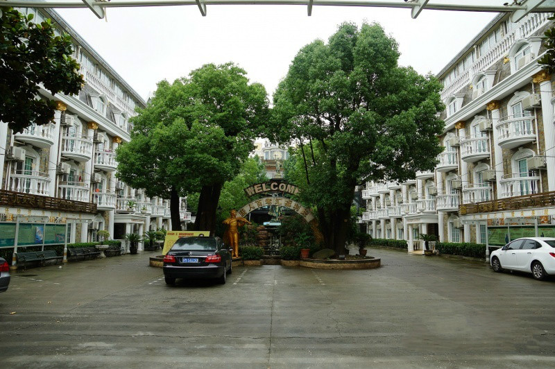 上海市松江區(qū)唐人百老匯福利院 上海市松江區(qū)唐人百老匯福利院