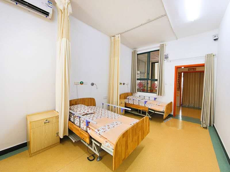 長沙市普親先鋒老年養(yǎng)護(hù)中心