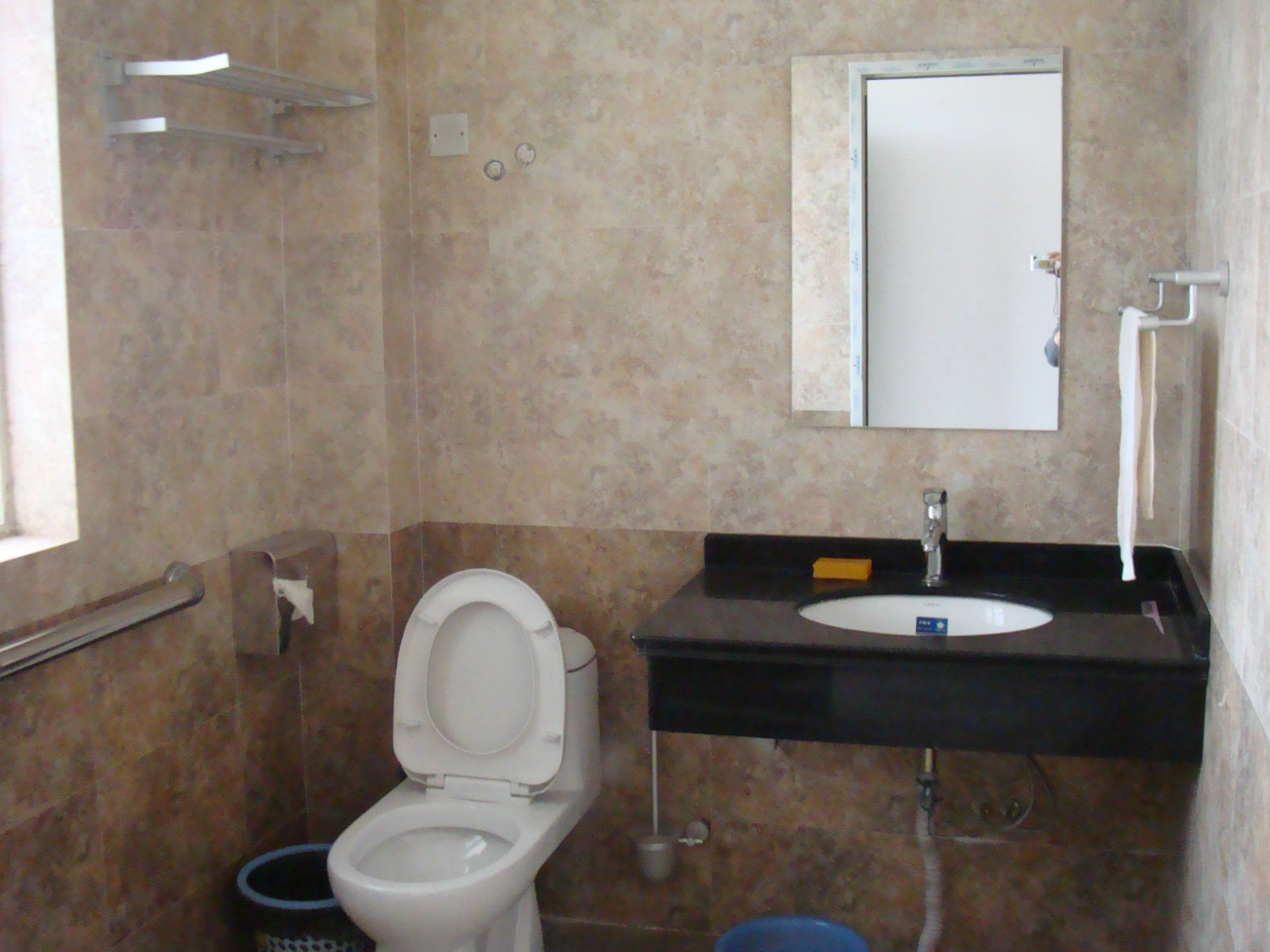 淮南市潘集區(qū)架河鎮(zhèn)星辰老年公寓 淮南市潘集區(qū)架河鎮(zhèn)星辰老年公寓