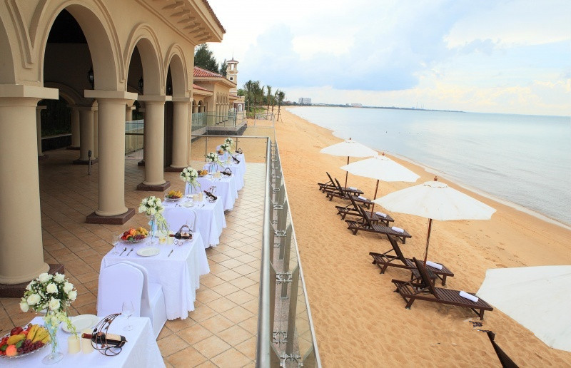 海南亞泰溫泉酒店養(yǎng)生俱樂(lè)部