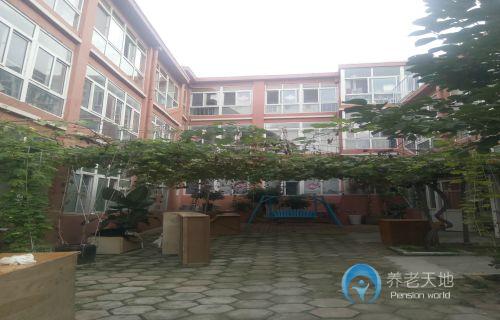 青島市北區(qū)愛(ài)群老年公寓