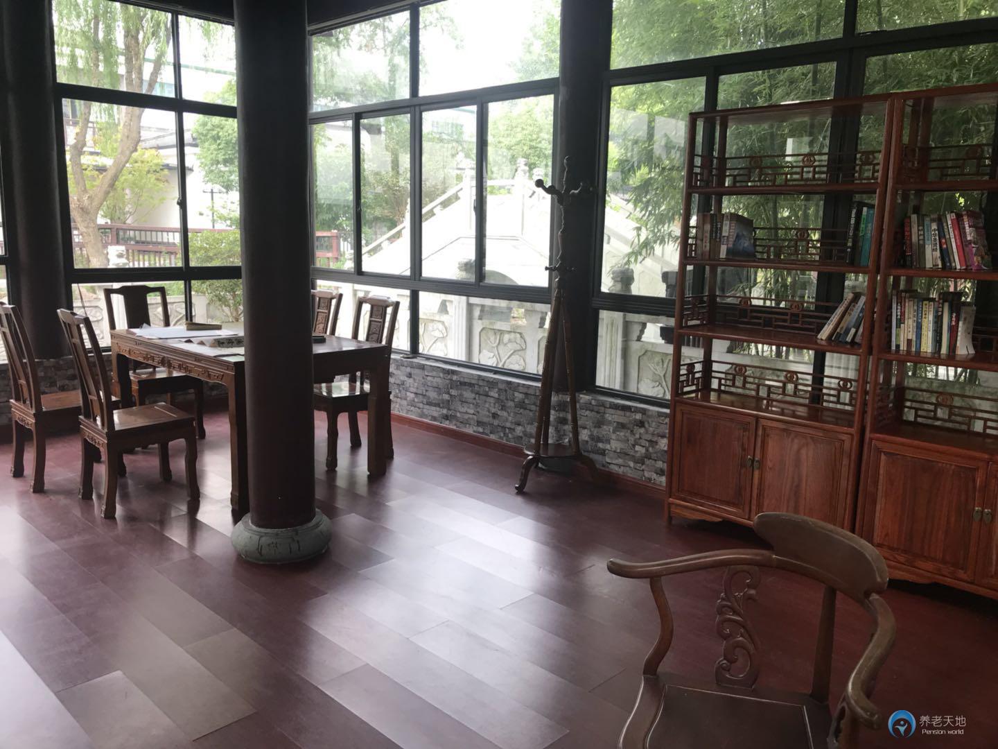 上海金山區(qū)逸庭養(yǎng)老院 上海金山區(qū)逸庭養(yǎng)老院