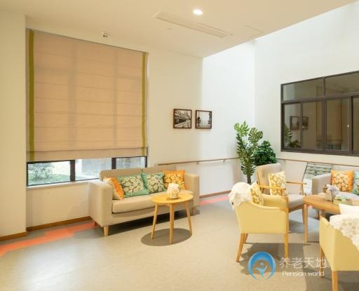 朗詩常青藤上海學(xué)府路站 朗詩常青藤上海學(xué)府路站