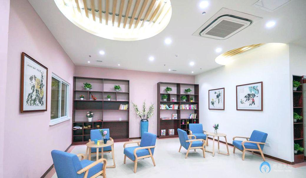 成都恩田長(zhǎng)者養(yǎng)護(hù)中心 成都恩田長(zhǎng)者養(yǎng)護(hù)中心