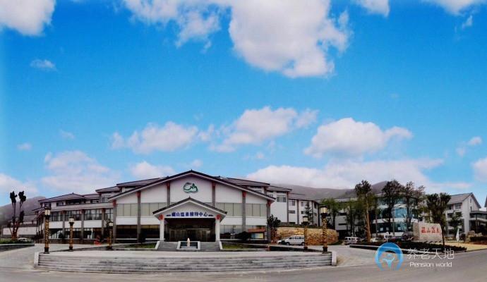 煙臺(tái)磁山頤生苑國(guó)際老年公寓