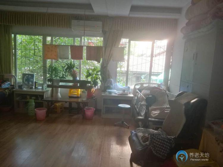 江岸區(qū)三陽(yáng)社區(qū)養(yǎng)老院