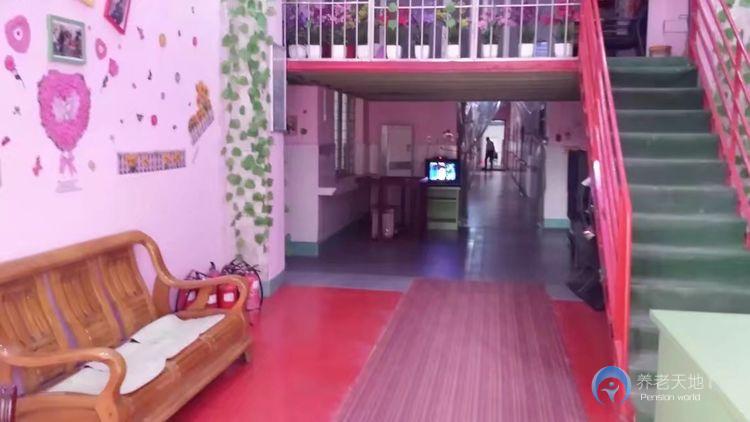 江岸區(qū)江中社區(qū)養(yǎng)老院