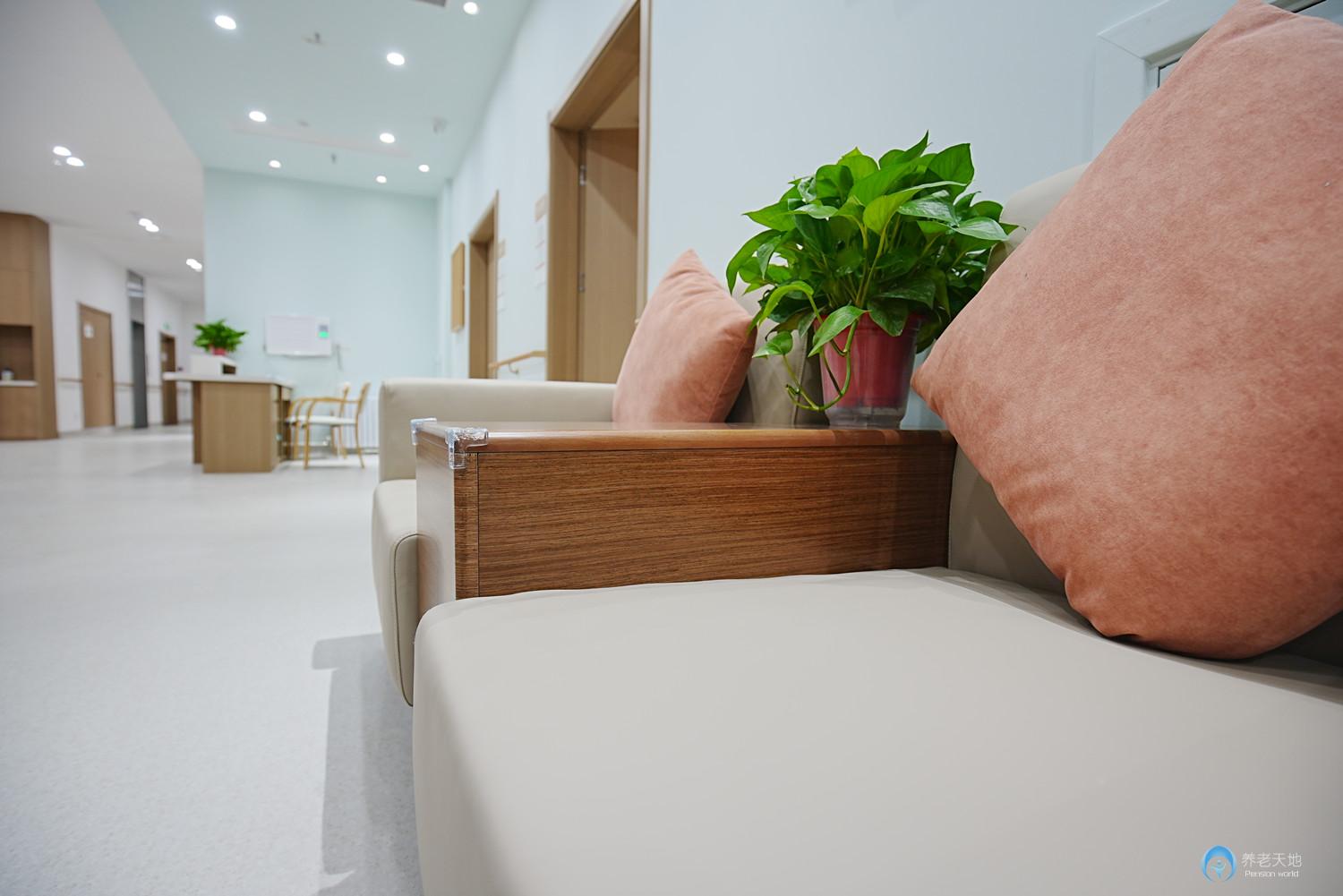 西安九九照護(hù)曲江康復(fù)醫(yī)療中心 西安九九照護(hù)曲江康復(fù)醫(yī)療中心