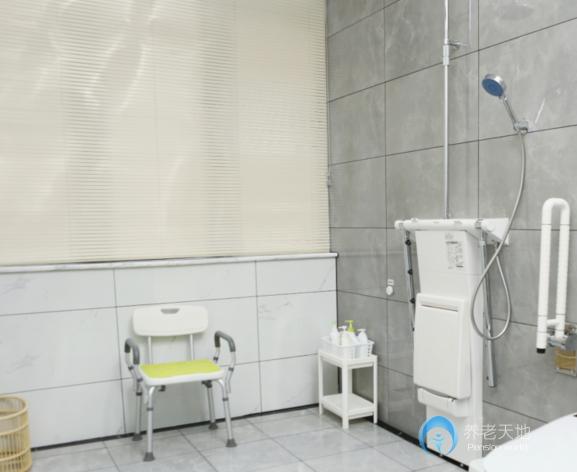 重慶上壽頤年日間照料康復(fù)中心 重慶上壽頤年日間照料康復(fù)中心