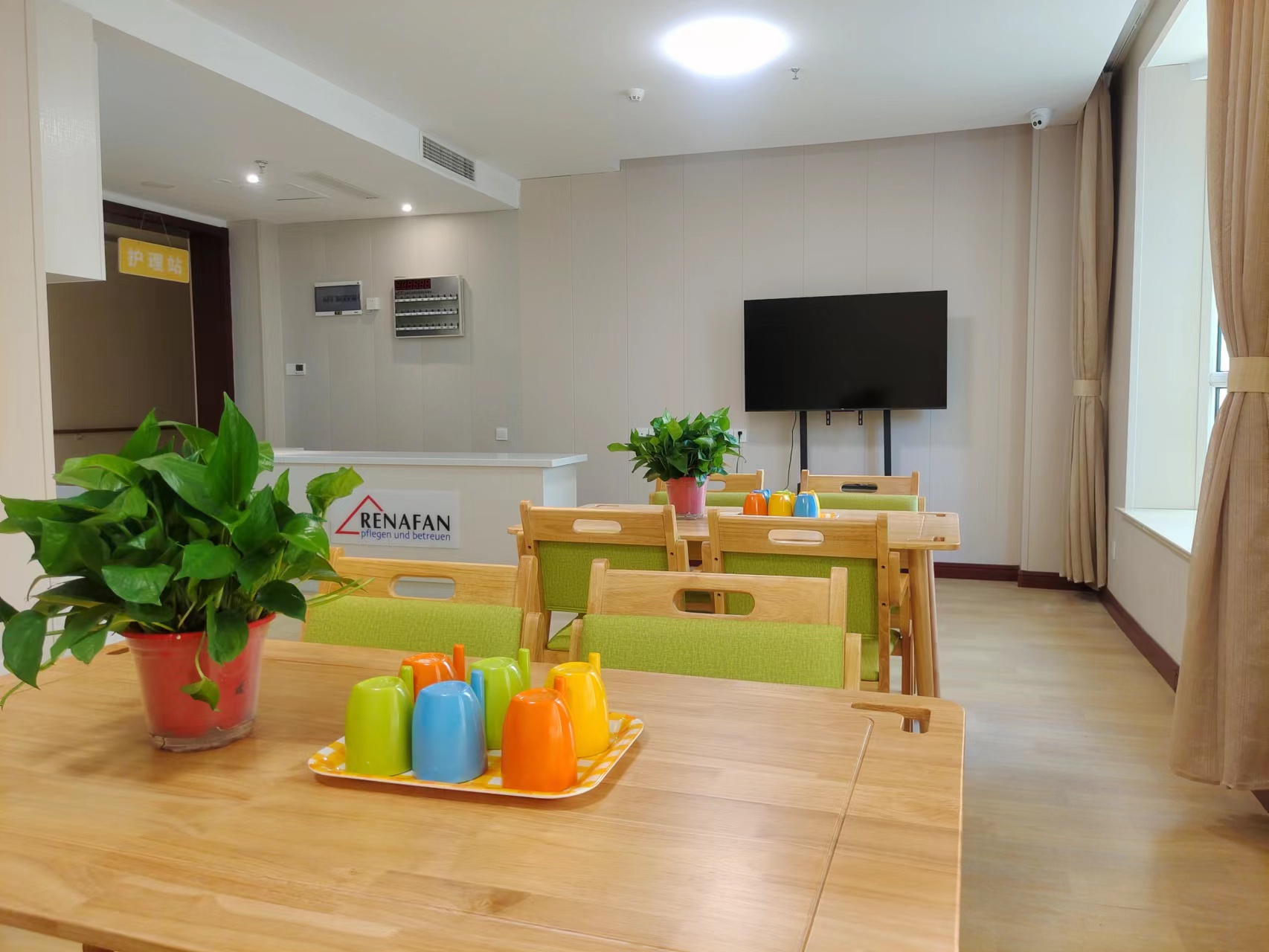 煙臺市蕾娜范居家社區(qū)養(yǎng)老