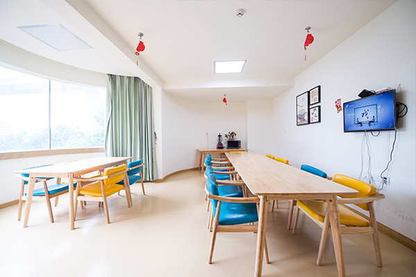 雙龍湖街道社區(qū)養(yǎng)老服務中心 雙龍湖街道社區(qū)養(yǎng)老服務中心