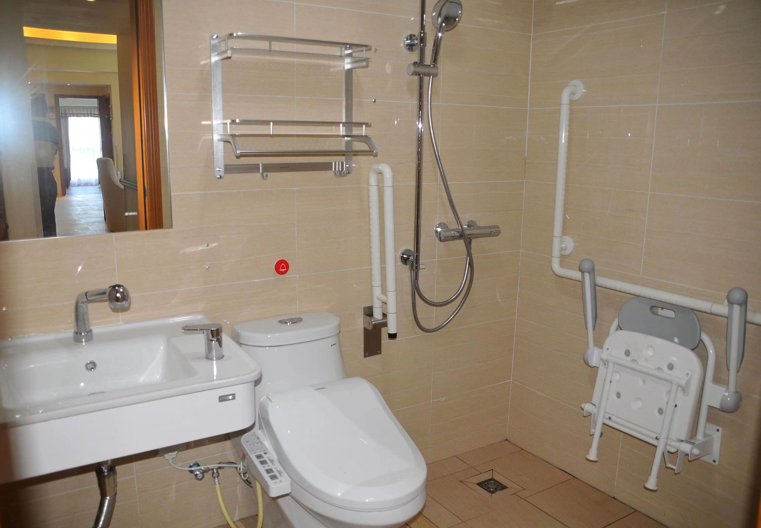 長(zhǎng)者頤養(yǎng)照護(hù)中心康馨之家