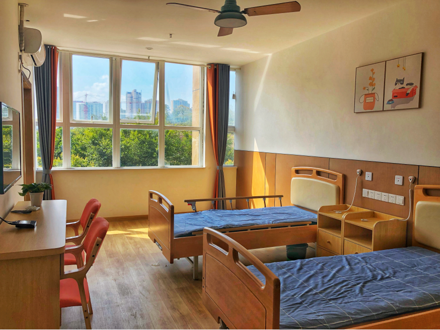 常青社·凱爾慈誠(chéng)老年公寓(長(zhǎng)壽區(qū)渡舟街道養(yǎng)老服務(wù)中心) 常青社·凱爾慈誠(chéng)老年公寓(長(zhǎng)壽區(qū)渡舟街道養(yǎng)老服務(wù)中心)