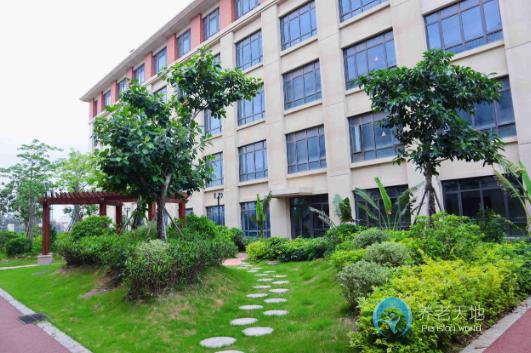 光大百齡幫臺商區(qū)頤養(yǎng)中心 光大百齡幫臺商區(qū)頤養(yǎng)中心