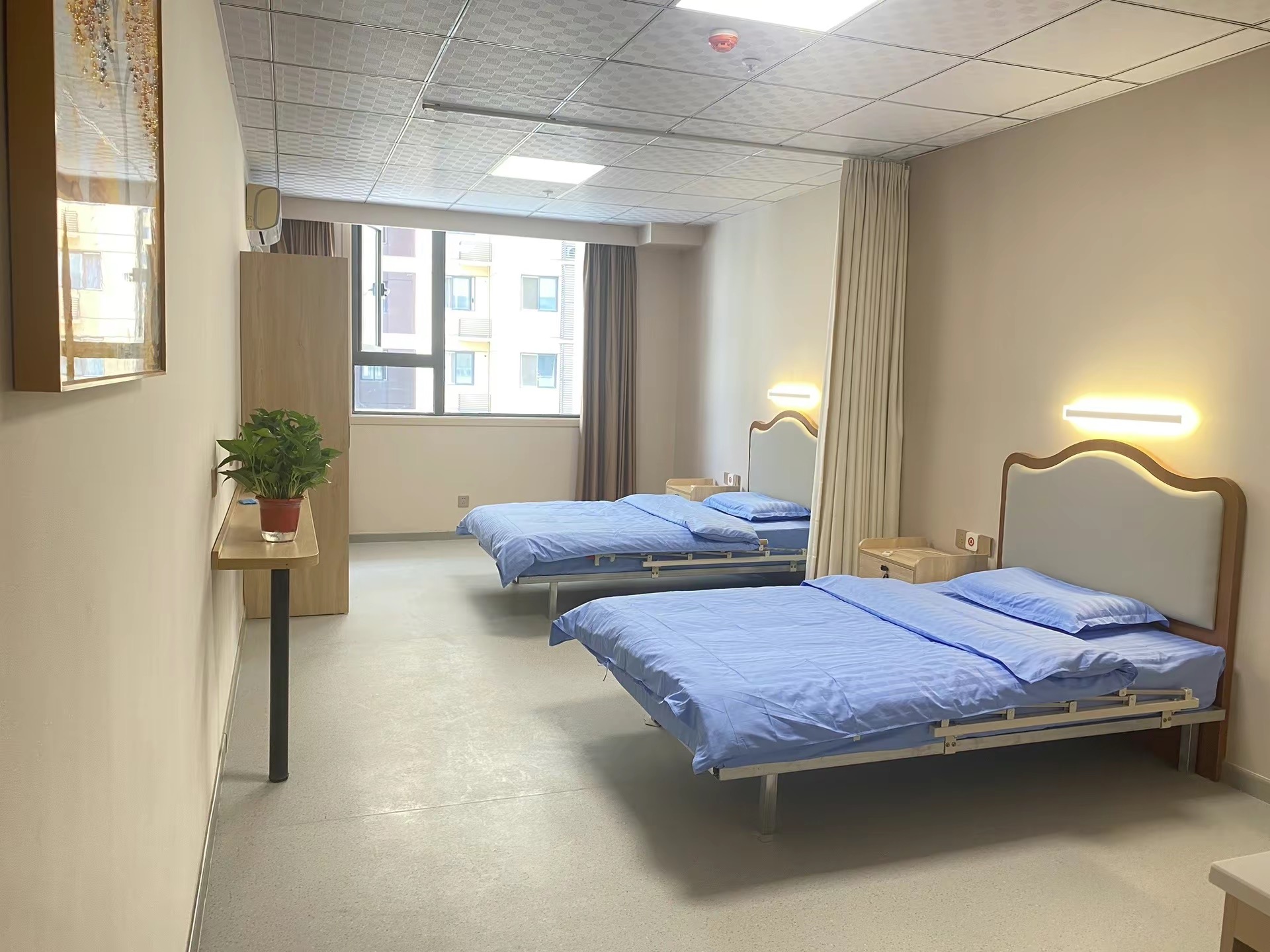 新泉社區(qū)養(yǎng)老服務(wù)中心