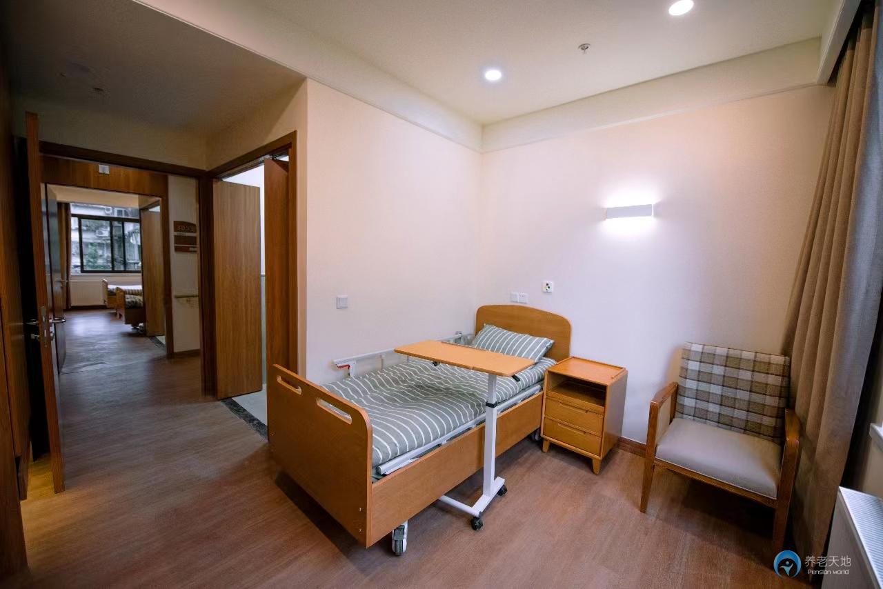 成都光大百齡幫彩生活·福鄰頤養(yǎng)中心 成都光大百齡幫彩生活·福鄰頤養(yǎng)中心