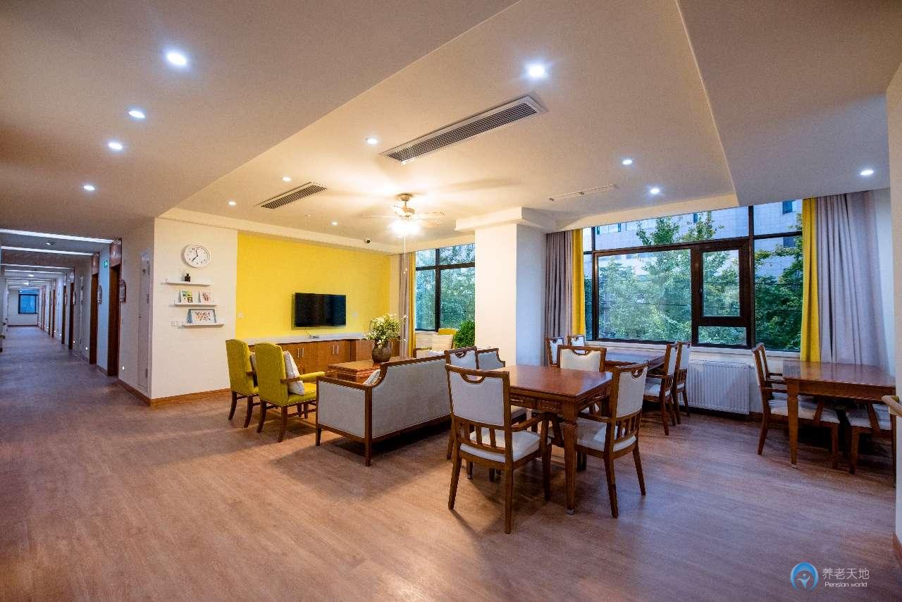 光大百齡幫彩生活·福鄰頤養(yǎng)中心 光大百齡幫彩生活·福鄰頤養(yǎng)中心