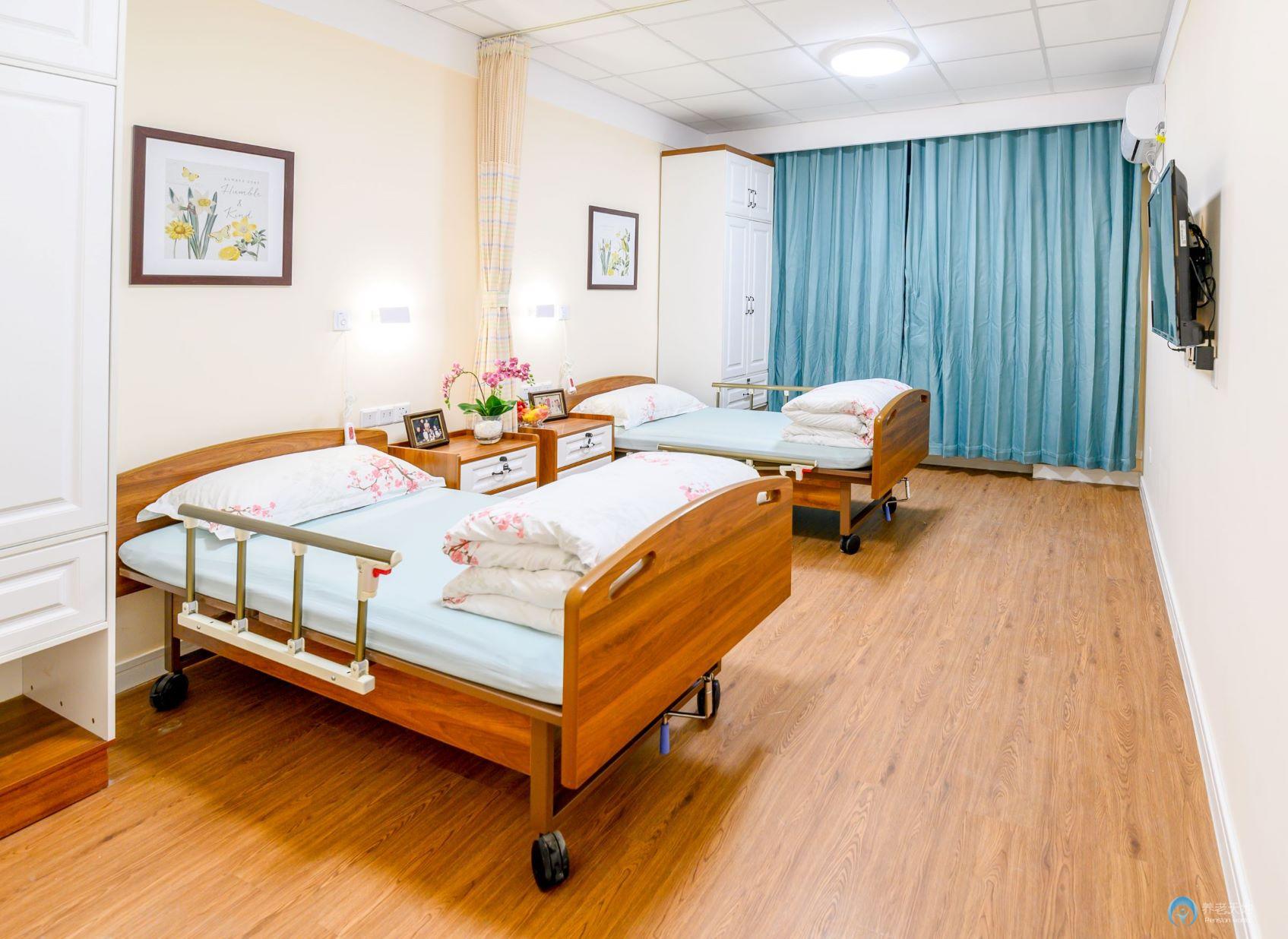 首慈樂康養(yǎng)護院