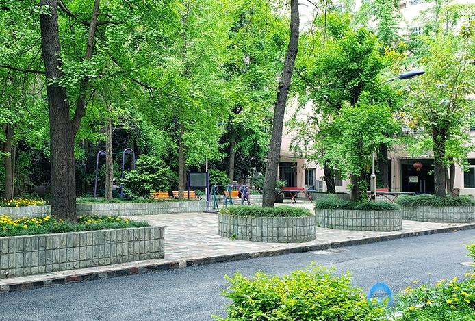 成都愛慈蓮養(yǎng)老院