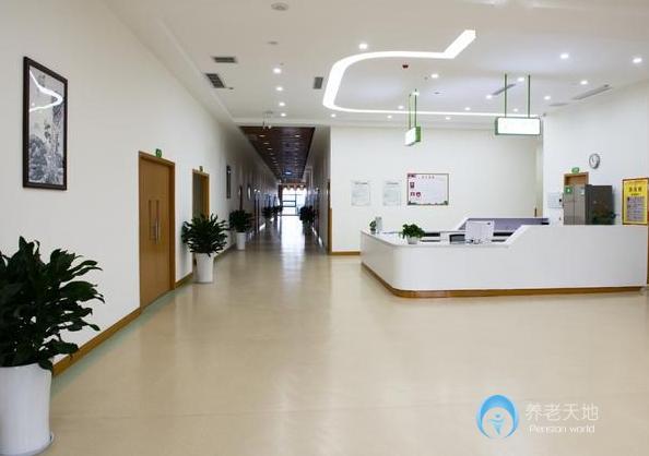 重慶合展守護(hù)者老年護(hù)養(yǎng)中心（春暉路街道社區(qū)養(yǎng)老服務(wù)中心）