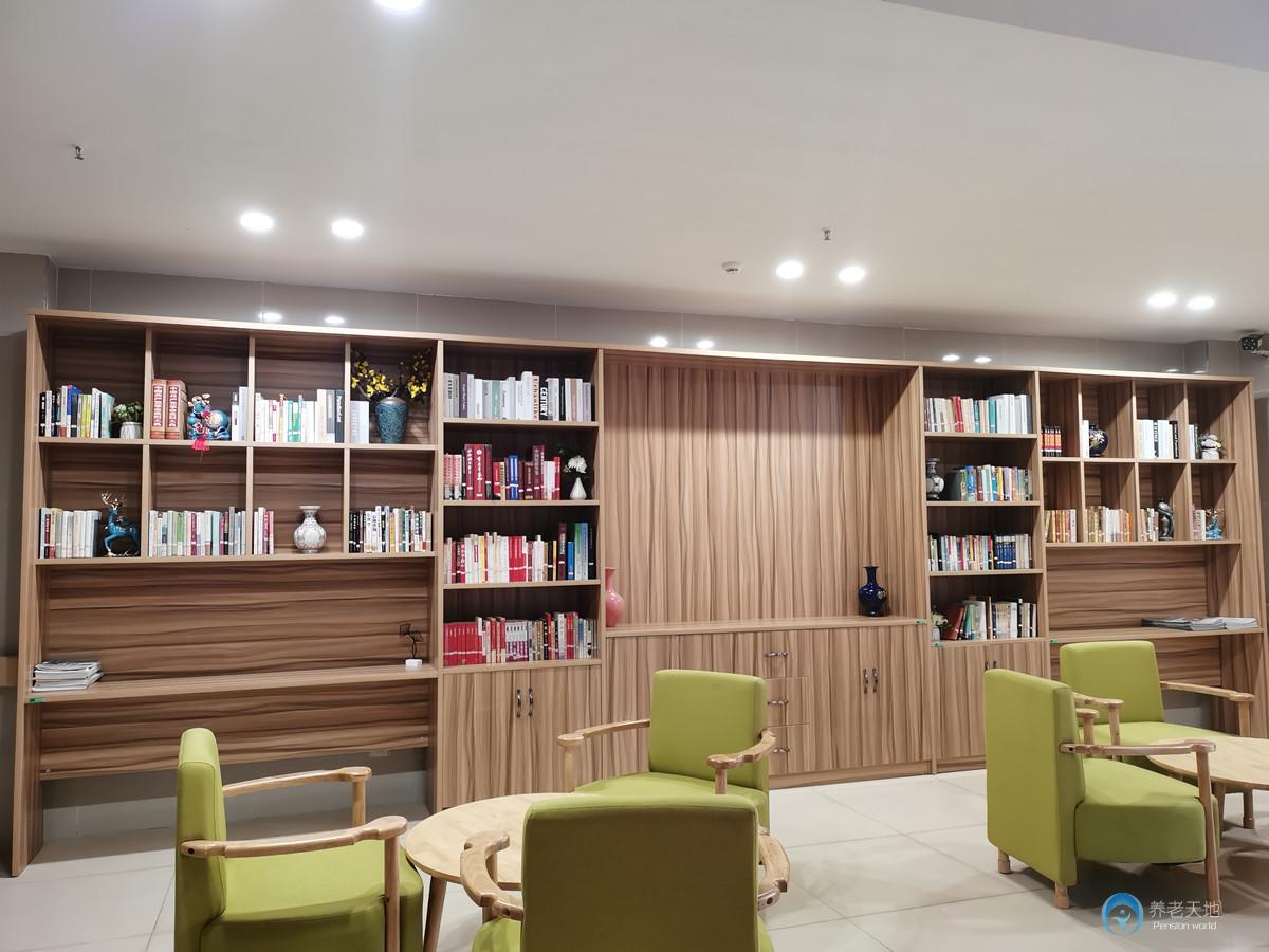 重慶國投健康長者公寓(沙坪壩區(qū)社會福利護(hù)養(yǎng)中心) 重慶國投健康長者公寓(沙坪壩區(qū)社會福利護(hù)養(yǎng)中心)