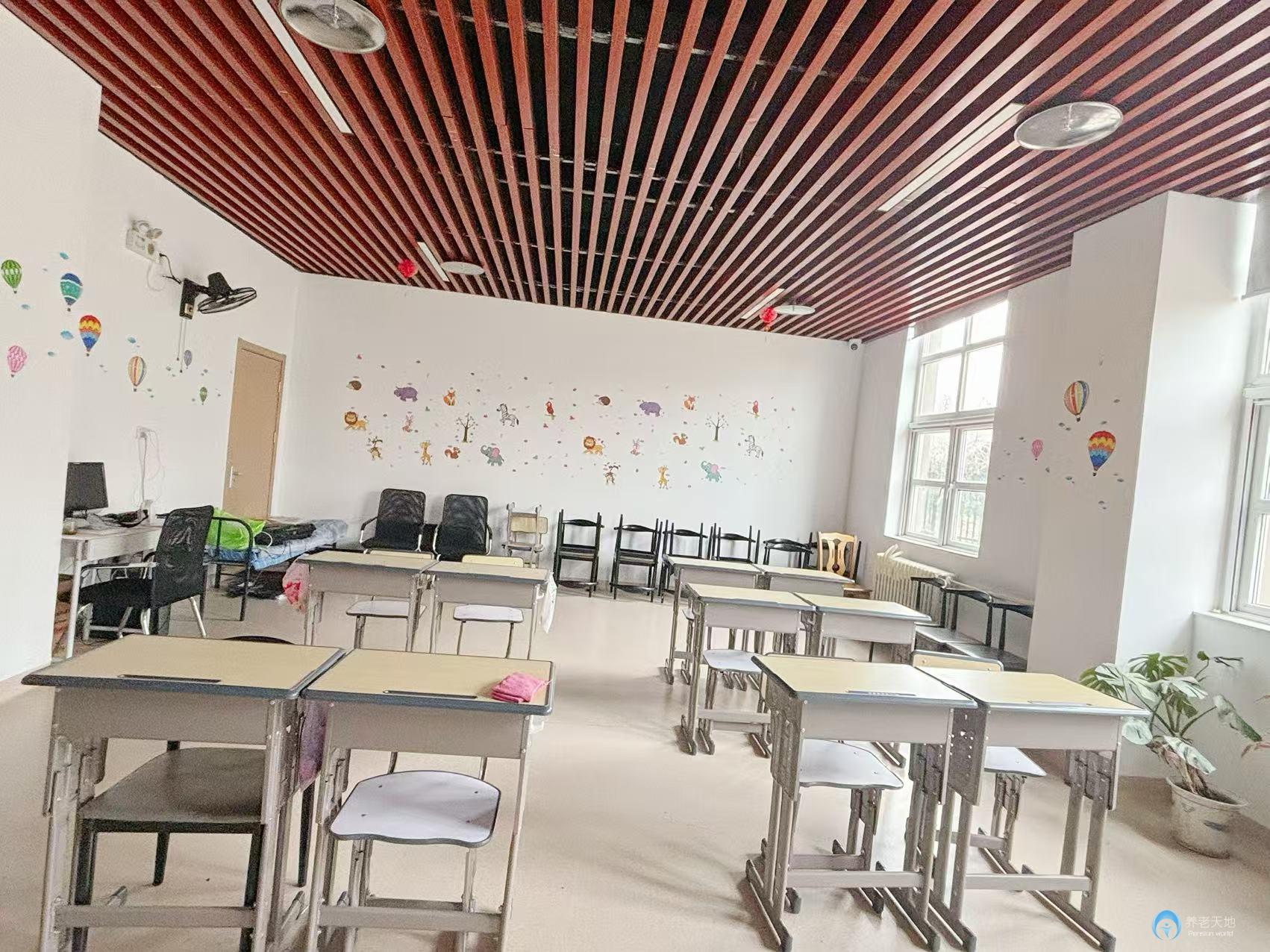 北京市豐臺區(qū)槐房村養(yǎng)老服務中心 北京市豐臺區(qū)槐房村養(yǎng)老服務中心