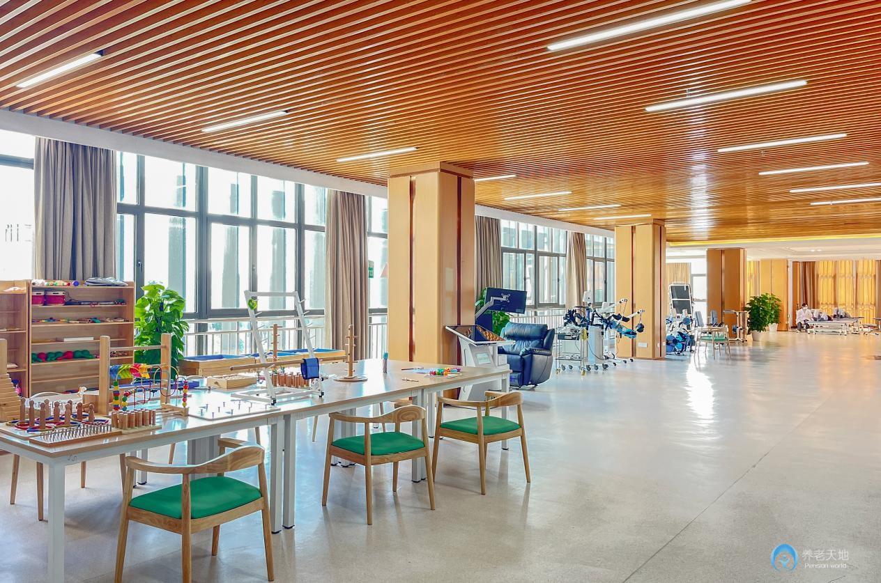 上海中醫(yī)藥大學(xué)協(xié)愛棟安中醫(yī)醫(yī)院