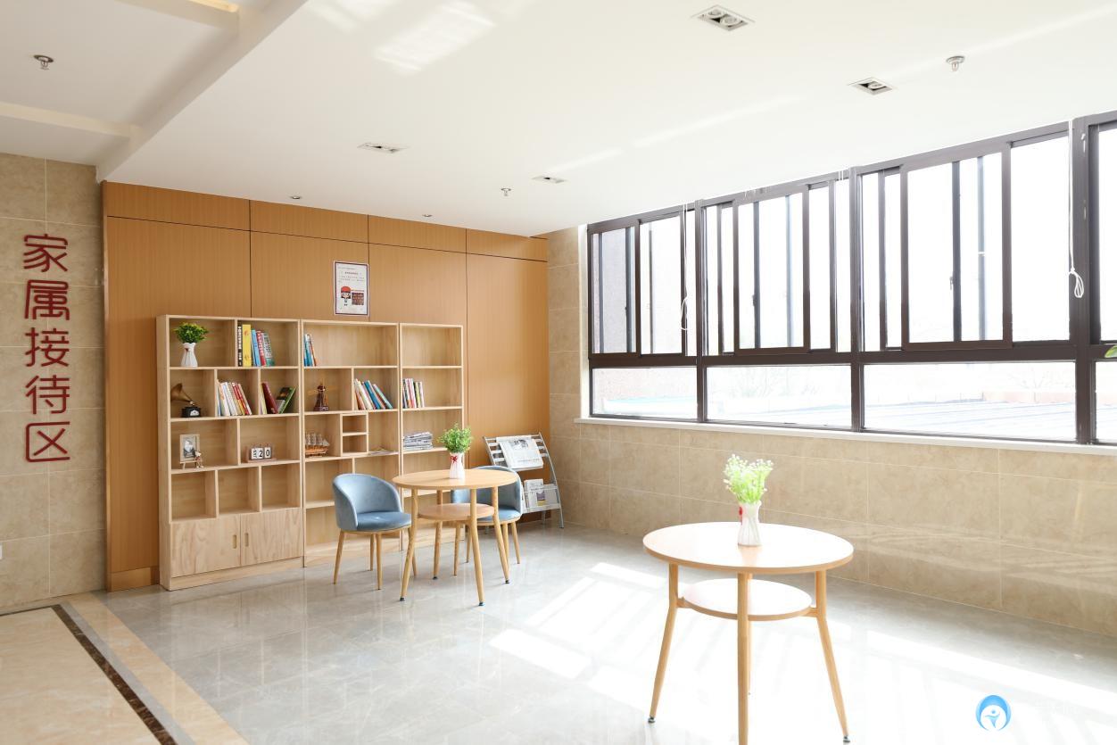 上海中醫(yī)藥大學(xué)奉賢協(xié)愛中醫(yī)醫(yī)院