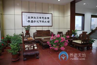 1516152396307097061.jpg 2017102652300.jpg