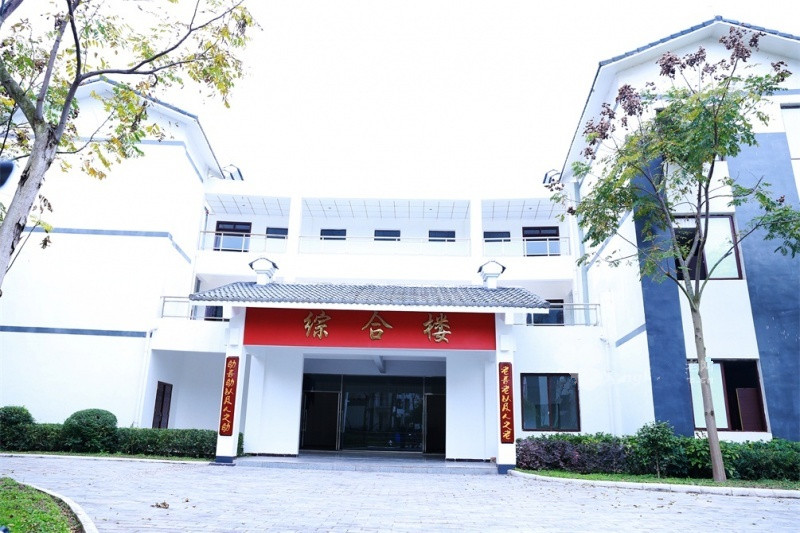 1518052592114050836.jpg 1518052592114050836.jpg