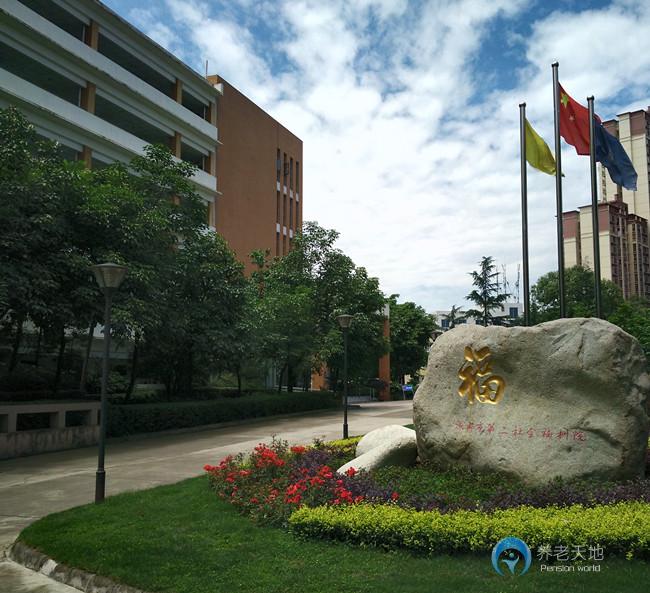 1542677048940097770.jpg 1542677048940097770.jpg