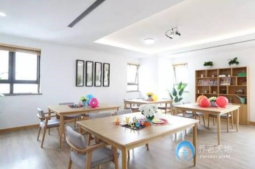 1565055596256065959.jpg 1565055596256065959.jpg