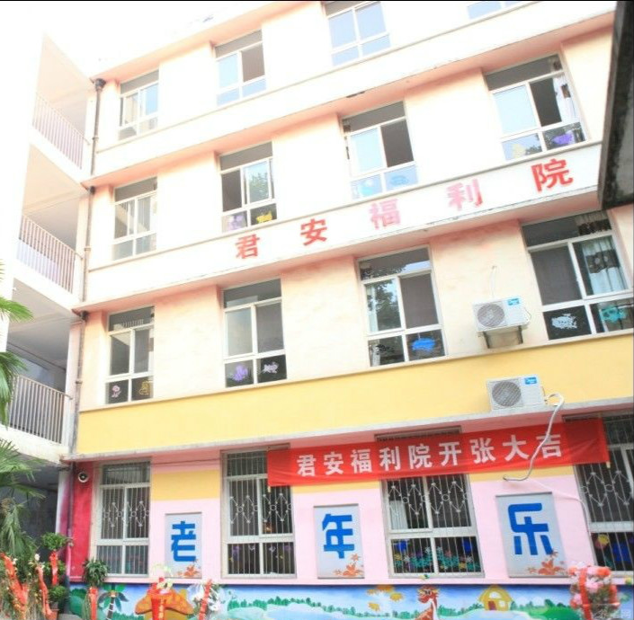 1565776678122092890.jpg 1565776678122092890.jpg