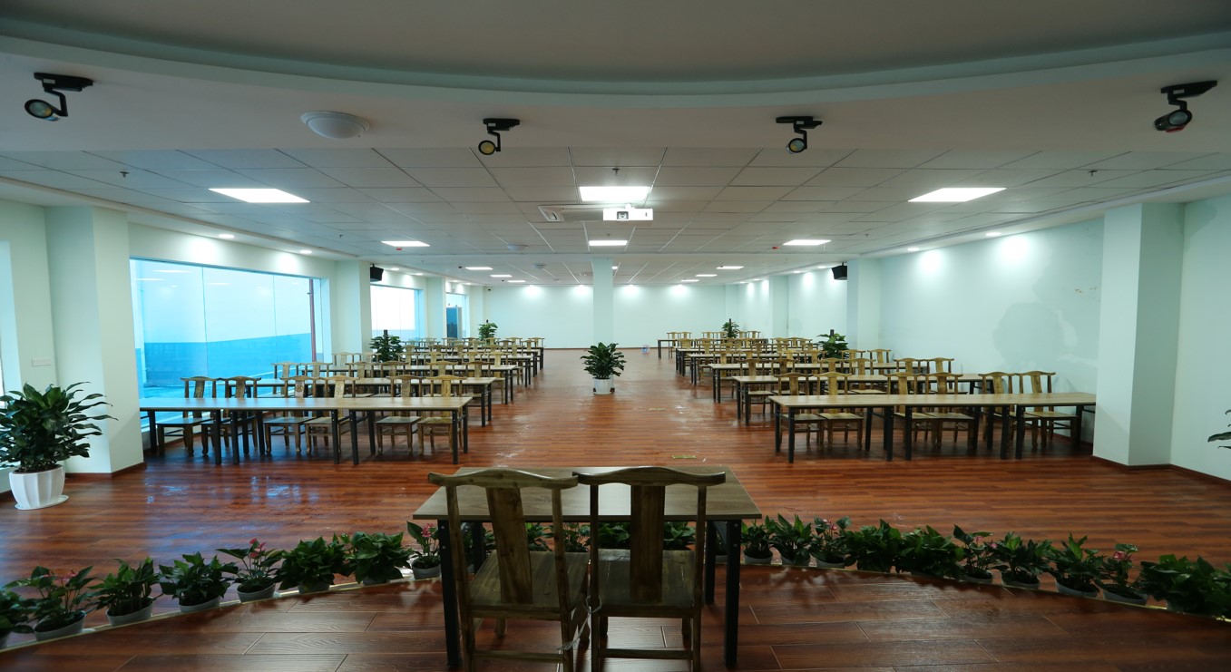 1566630605759080143.jpg 1566630605759080143.jpg