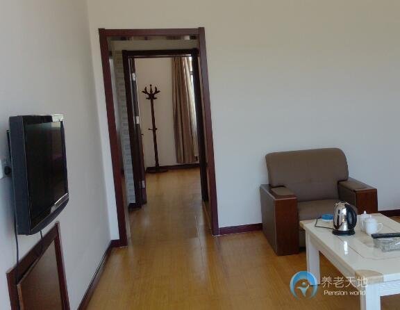 1570702773546058031.jpg 1570702773546058031.jpg