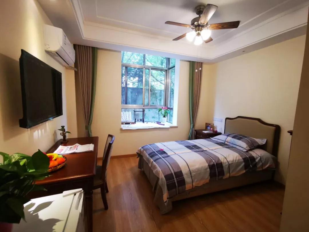 1573115072745012829.jpg 1573115072745012829.jpg