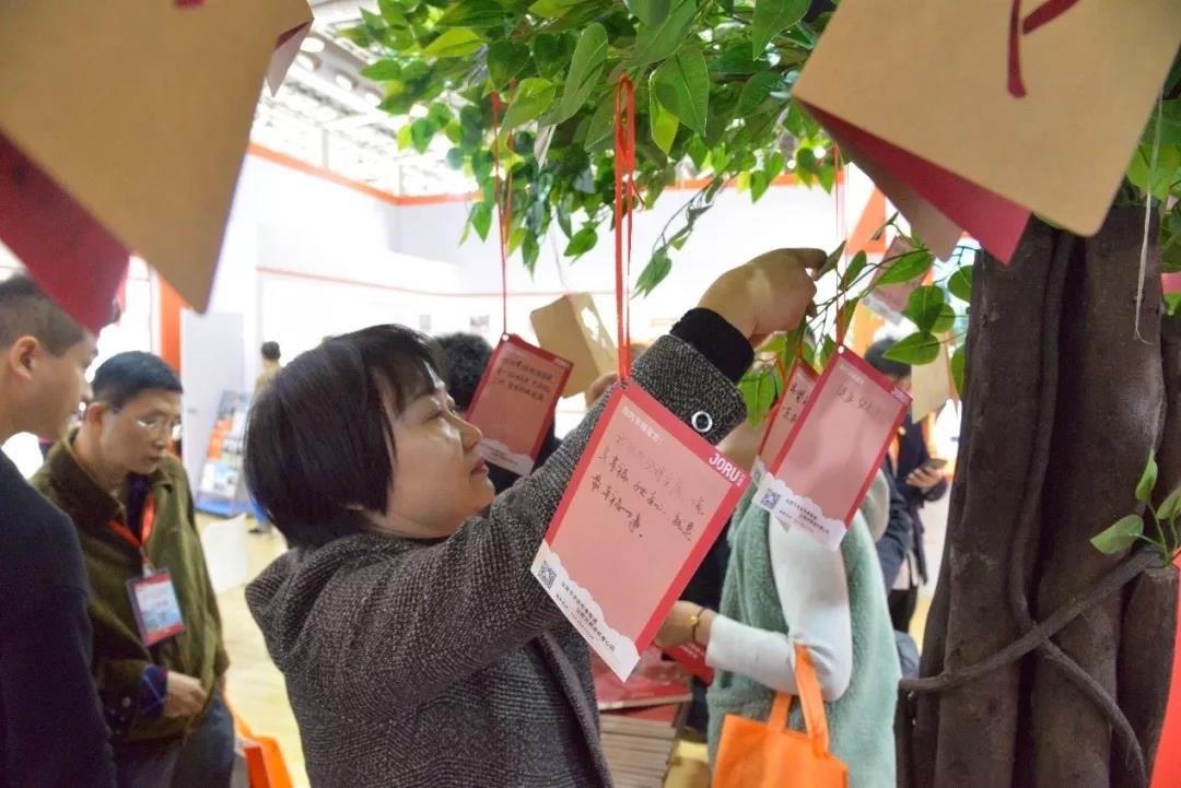 1573868086131094195.jpg 1573868086131094195.jpg