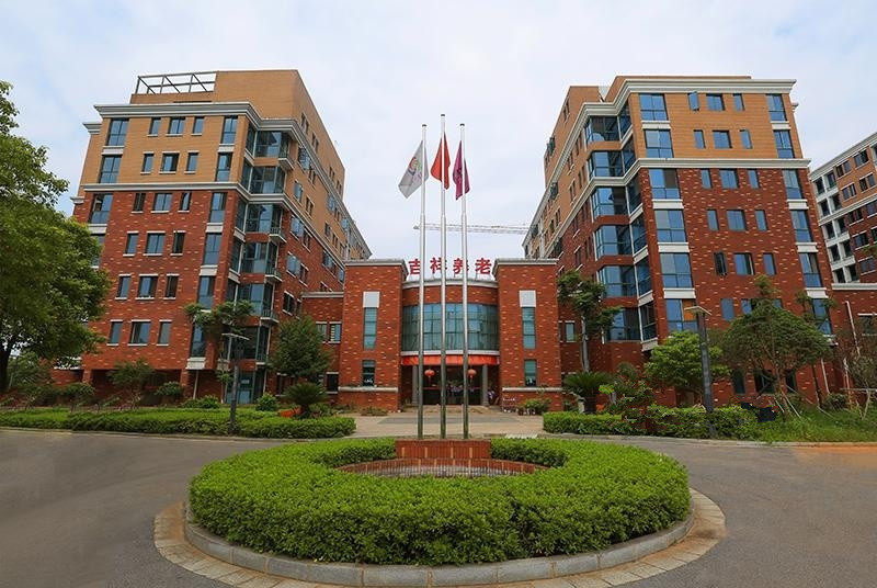 1585045242462094462.jpg 1585045242462094462.jpg