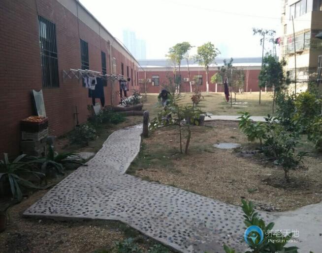 1586399029080031361.jpg 1586399029080031361.jpg