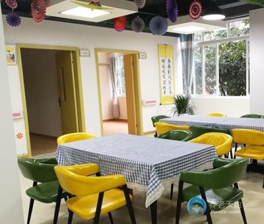 1589098374427054258.jpg 1589098374427054258.jpg