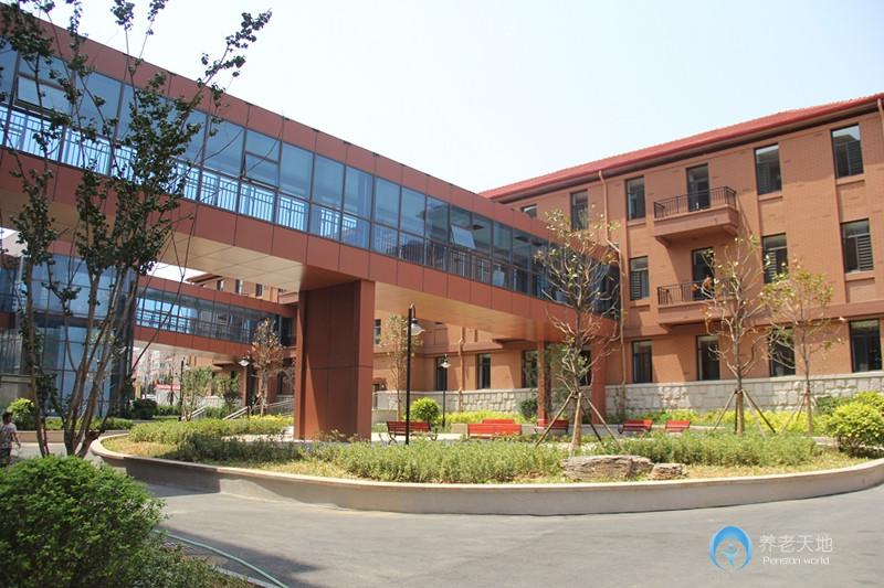 1589443774715019105.jpg 1589443774715019105.jpg