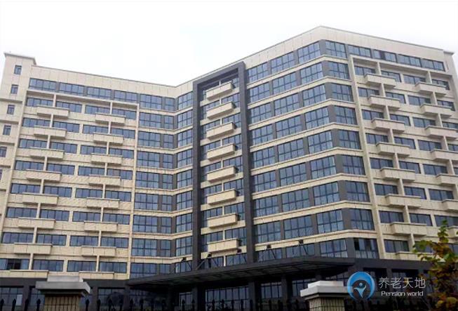 1589869185869012674.jpg 1589869185869012674.jpg