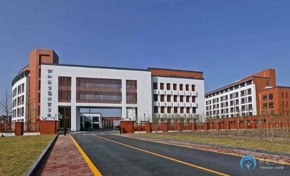 1594352731988048705.png 3.png