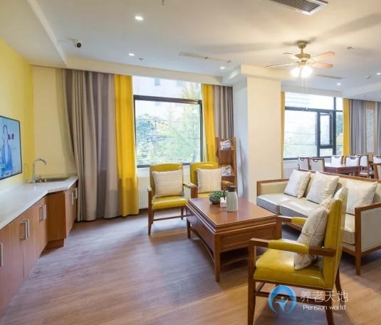 1595411255608029263.jpg 1595411255608029263.jpg