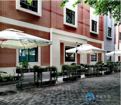 1597643029358000624.png 1.png