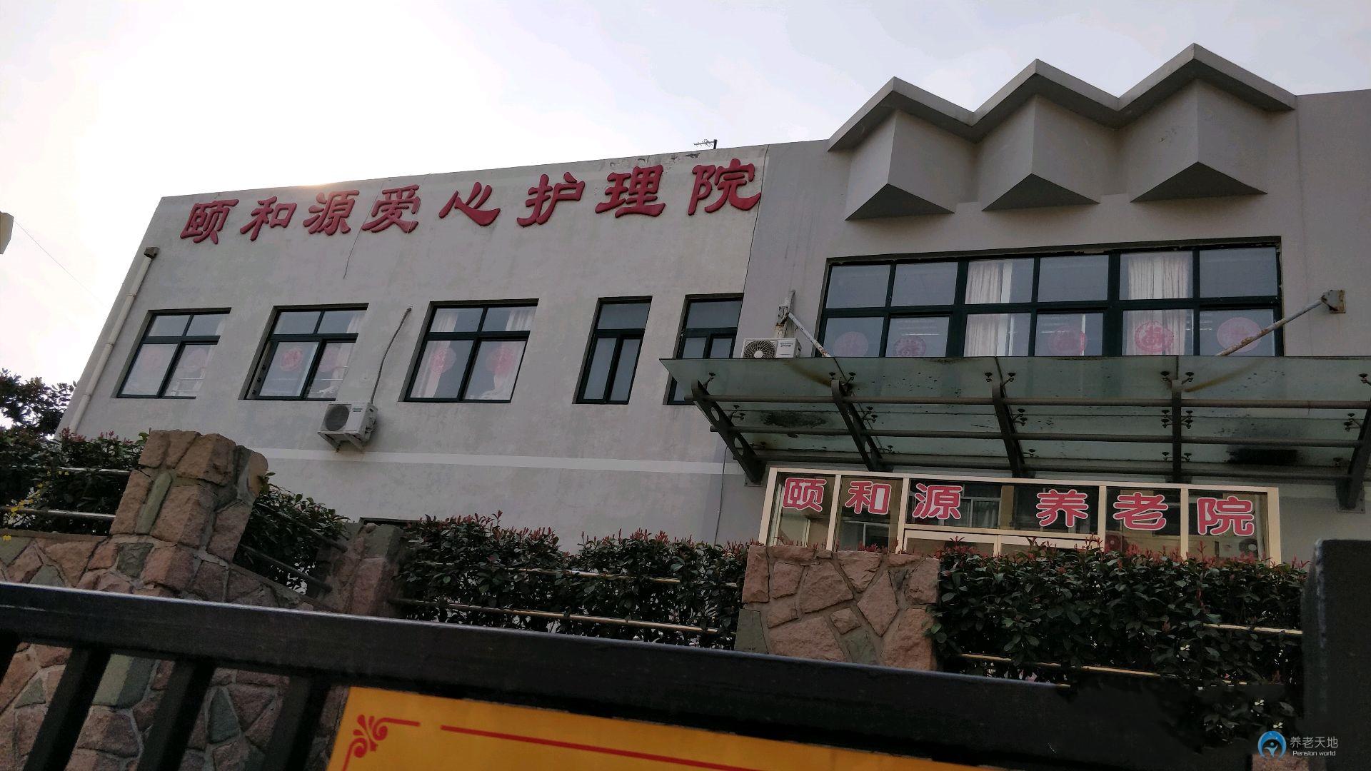 1599292330294056372.jpg 1599292330294056372.jpg