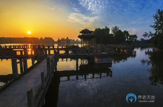 1604561115408088962.png 榮華·清荷園銀齡社區(qū)2.png