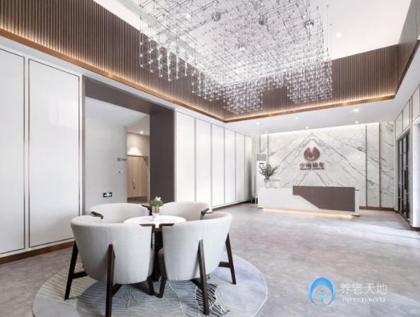 1626917700279043376.jpg 1626917700279043376.jpg