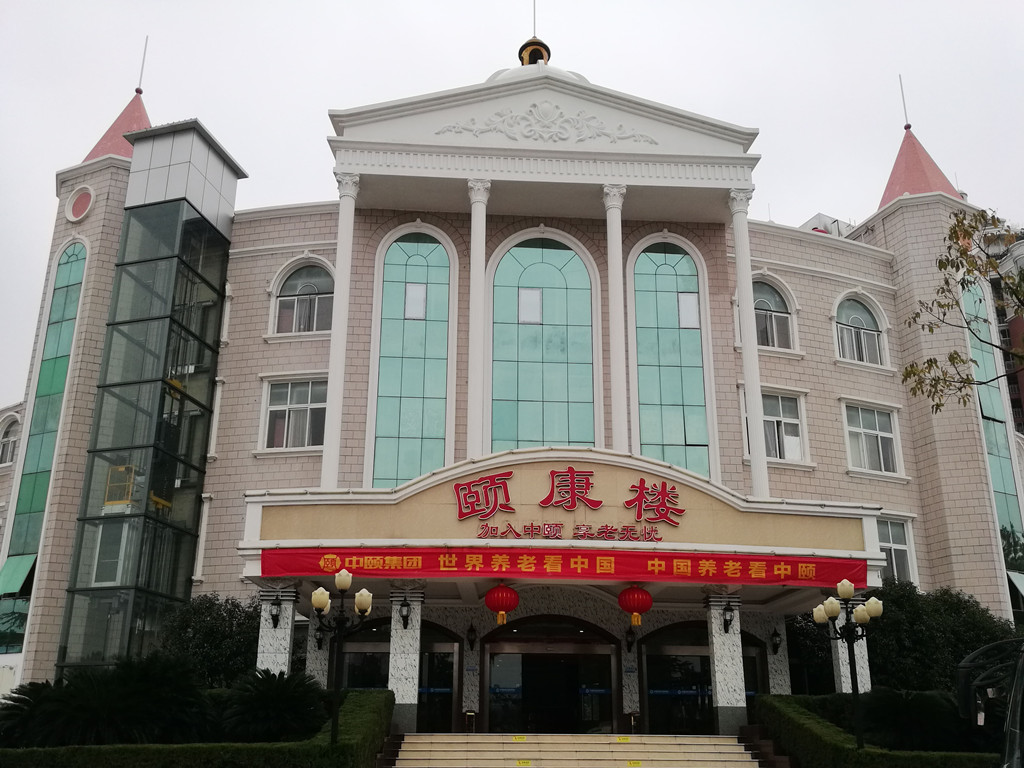 1627281195263040959.jpg 1627281195263040959.jpg